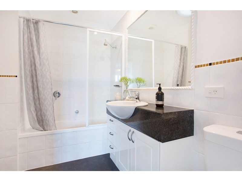 101/2214 Gold Coast Highway, Mermaid Waters QLD 4218