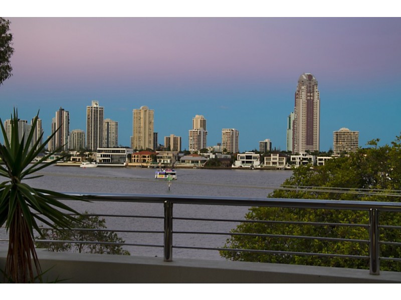 69 Regatta Parade, Southport QLD 4215