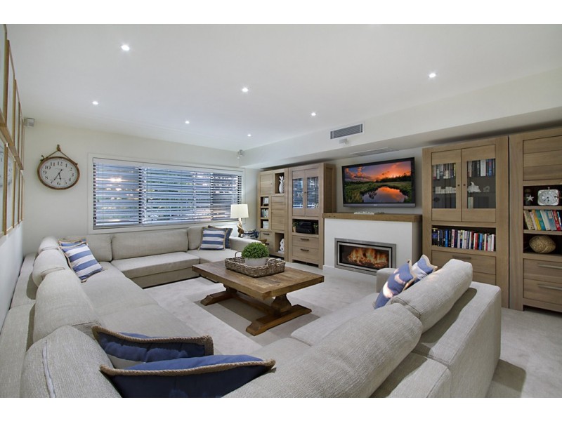 69 Regatta Parade, Southport QLD 4215