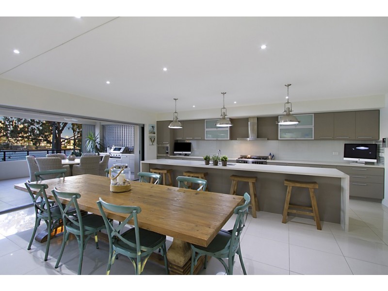 69 Regatta Parade, Southport QLD 4215