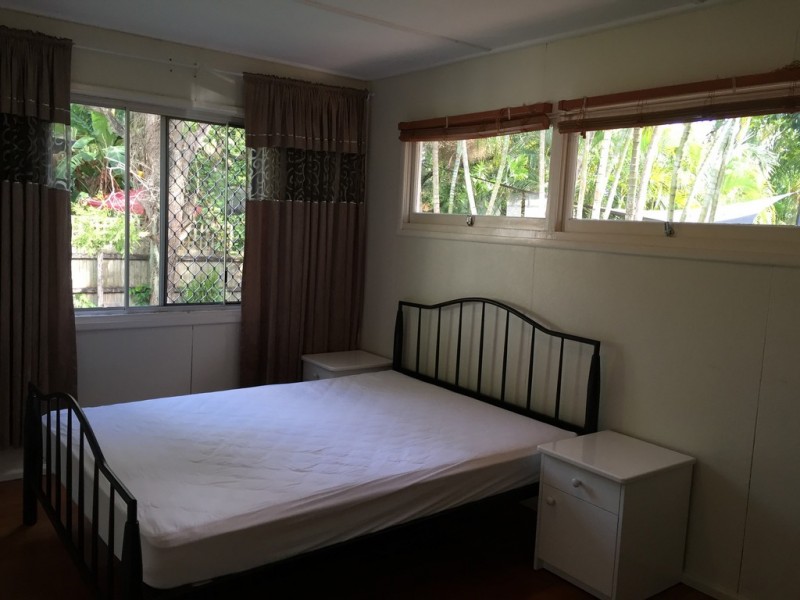 60 Harris Street, Labrador QLD 4215