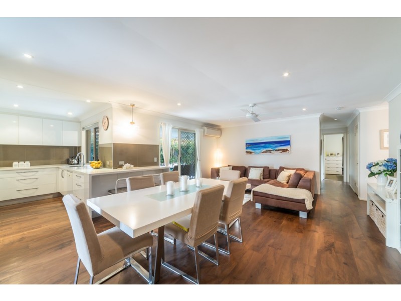 40 Tussock Crescent, Elanora QLD 4221