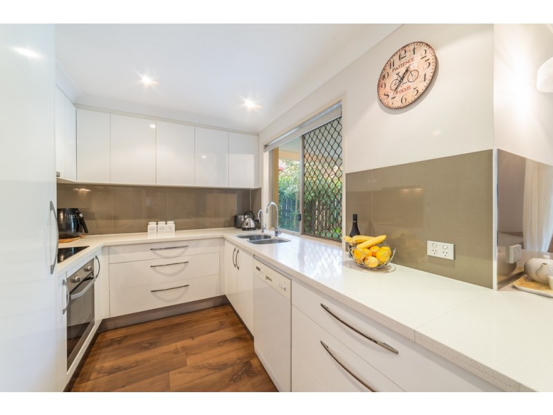 40 Tussock Crescent, Elanora QLD 4221