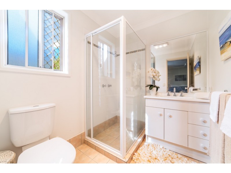 40 Tussock Crescent, Elanora QLD 4221