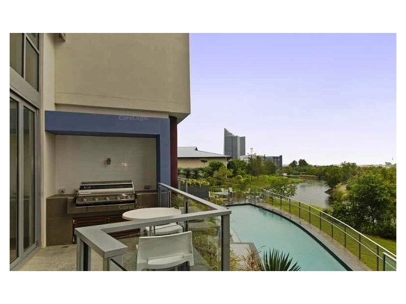 220/2-4 Riverwalk Avenue, Robina QLD 4226