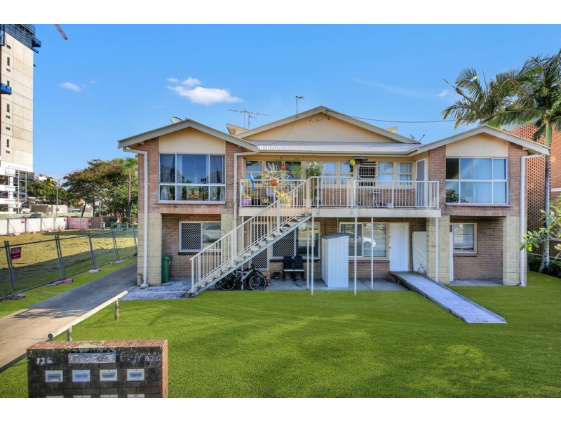 6/126 Marine Pde, Southport QLD 4215