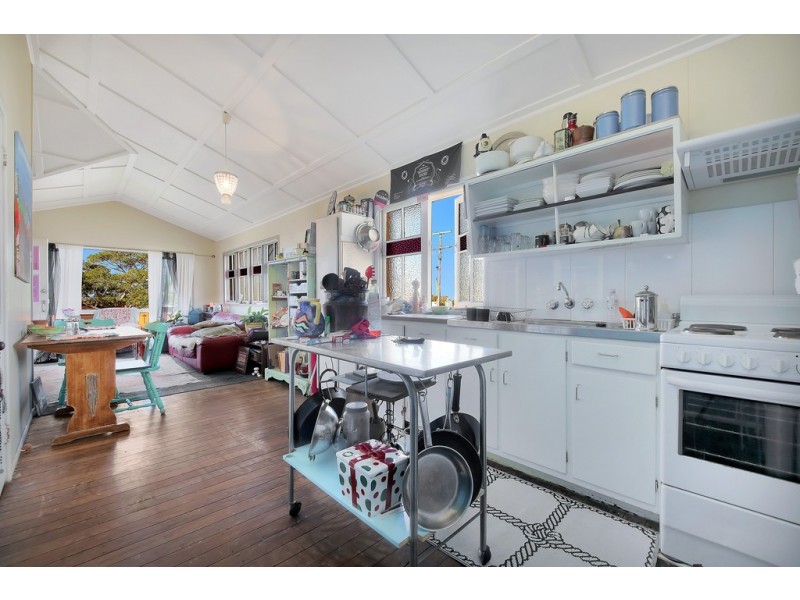 6/126 Marine Pde, Southport QLD 4215