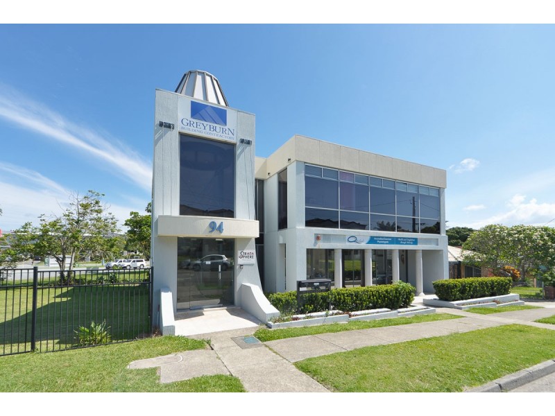 94 Eugaree Street, Southport QLD 4215