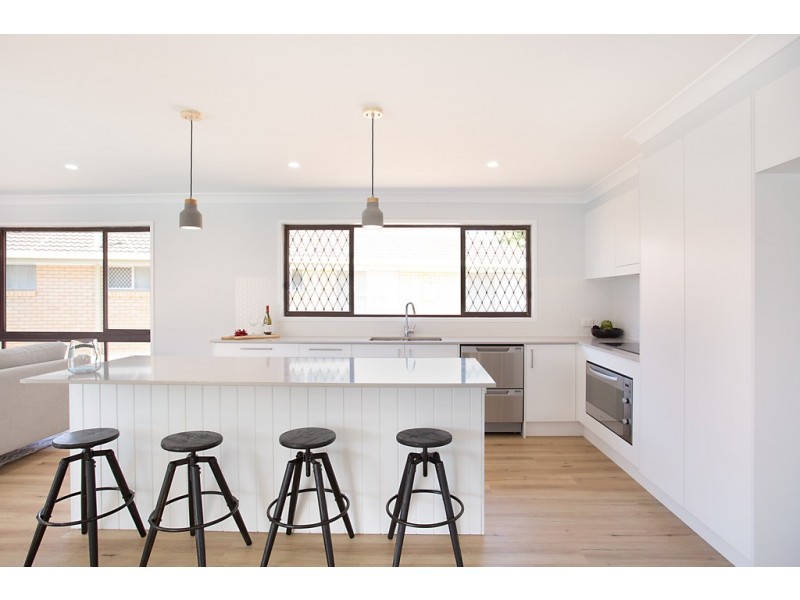 171 Campbell Street, Sorrento QLD 4217