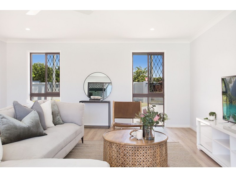 171 Campbell Street, Sorrento QLD 4217