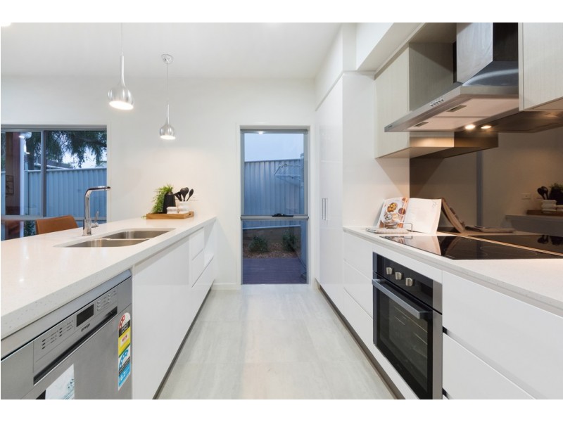 29 Blake Street, Southport QLD 4215