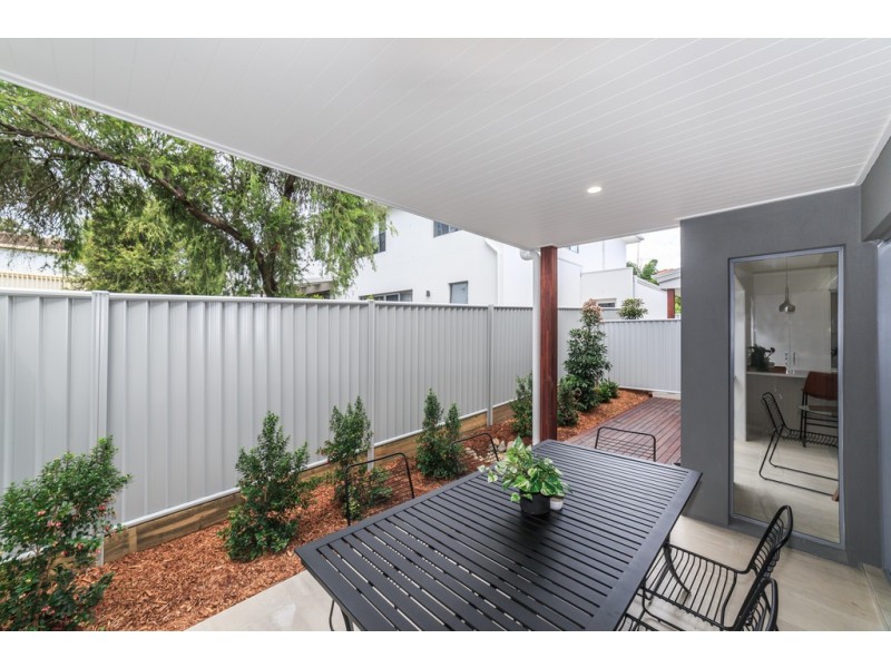 29 Blake Street, Southport QLD 4215