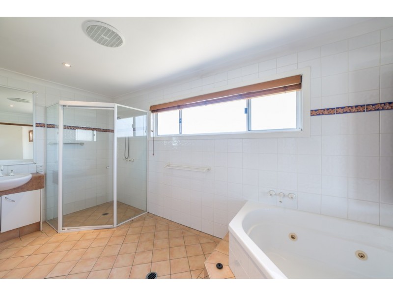 3 Chale Court, Bundall QLD 4217