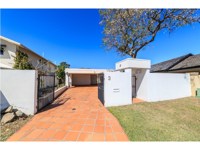 3 Chale Court, Bundall QLD 4217