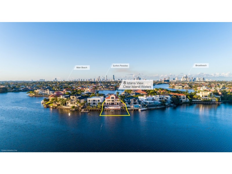 8 Istana View, Clear Island Waters QLD 4226