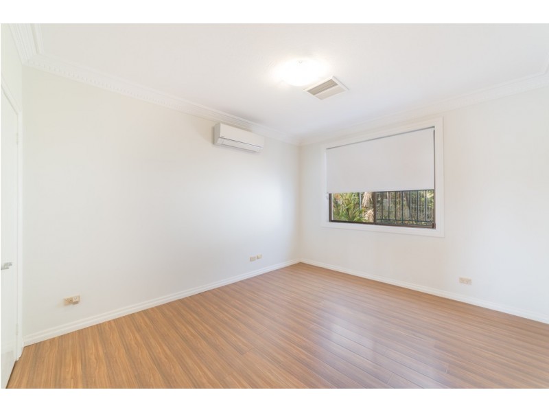 22 Binda Place, Sorrento QLD 4217