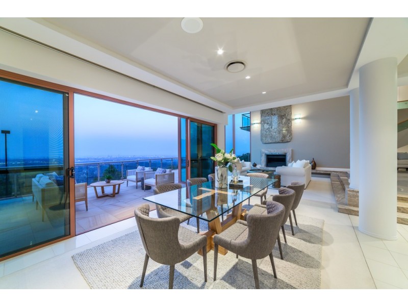 483 The Panorama, Tallai QLD 4213