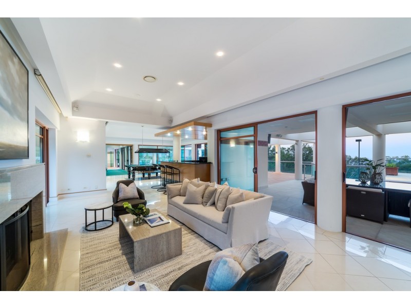 483 The Panorama, Tallai QLD 4213