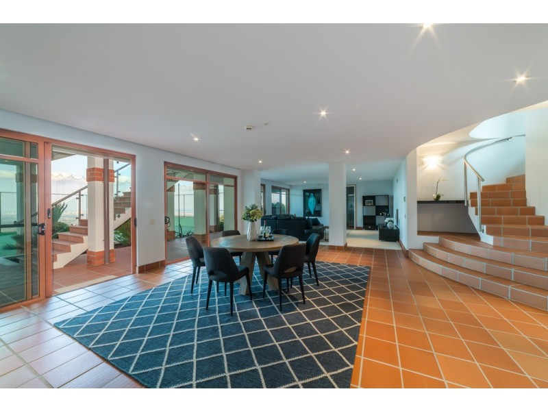 483 The Panorama, Tallai QLD 4213