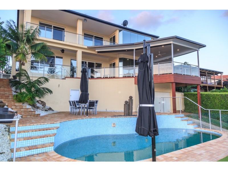 6 Adler Court, Benowa Waters QLD 4217