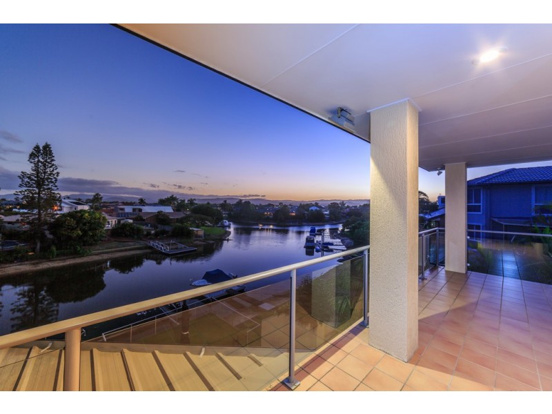 6 Adler Court, Benowa Waters QLD 4217