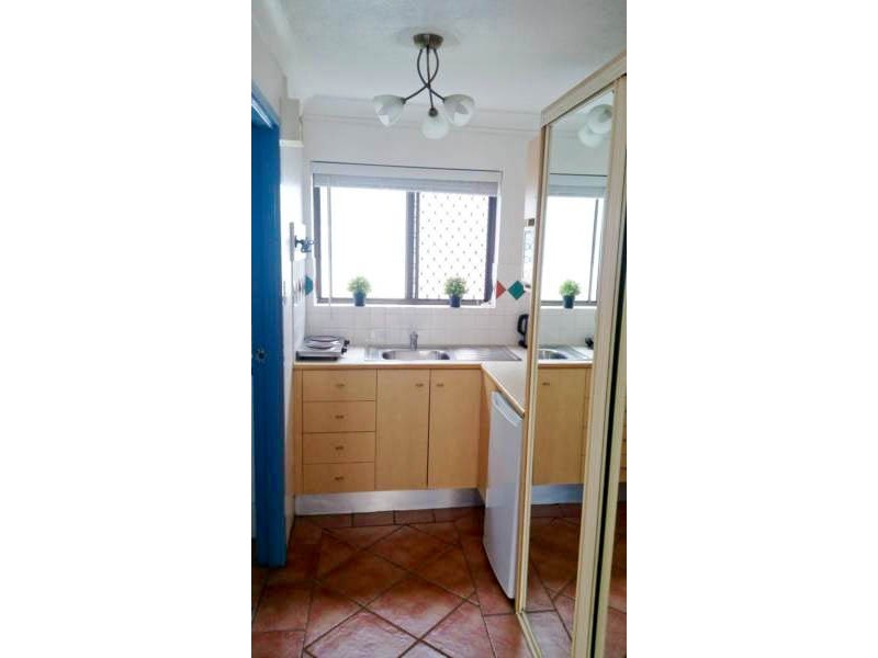 205/132 Marine Parade, Southport QLD 4215