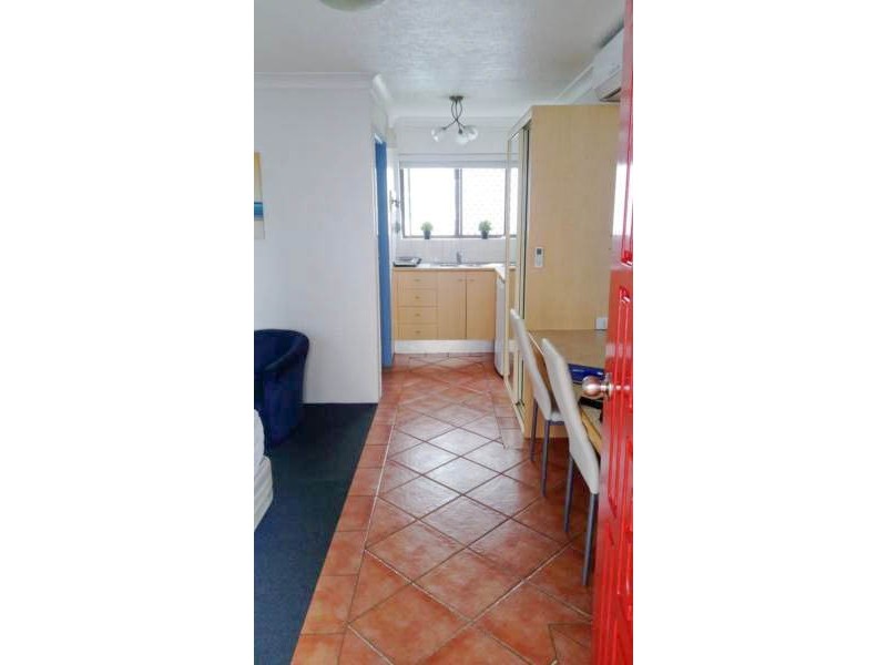 205/132 Marine Parade, Southport QLD 4215