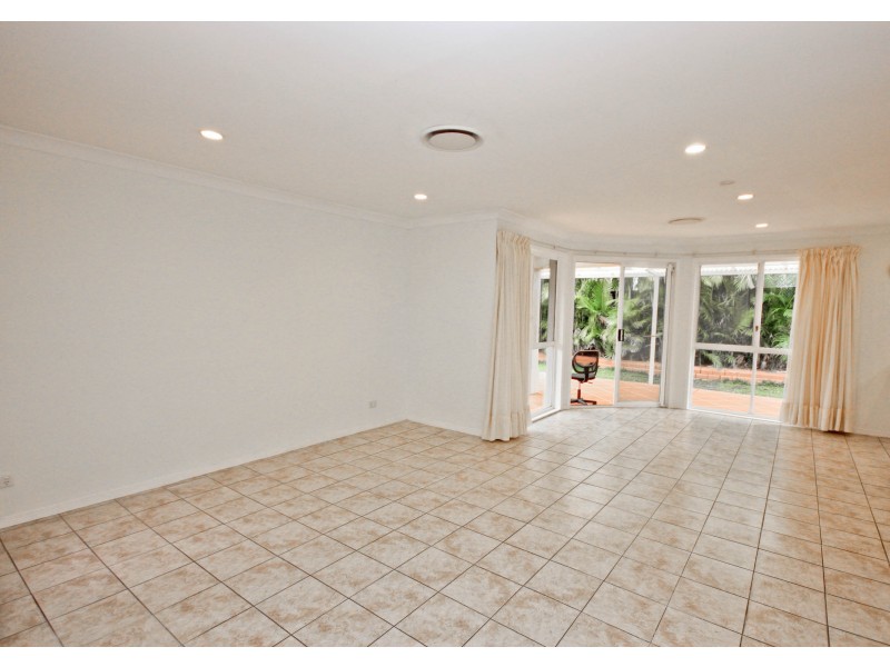 30 Tuggerah Close, Robina QLD 4226