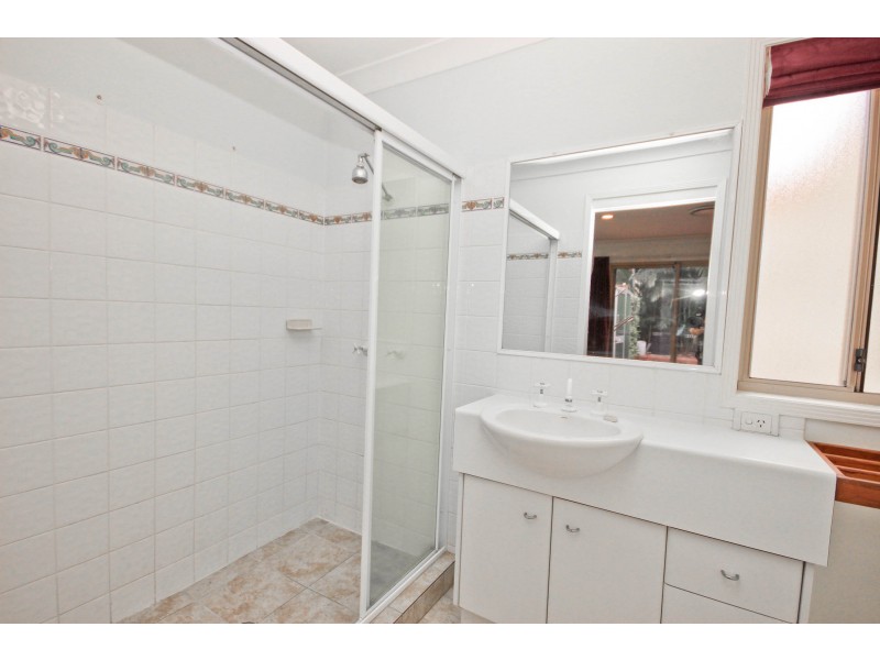 30 Tuggerah Close, Robina QLD 4226