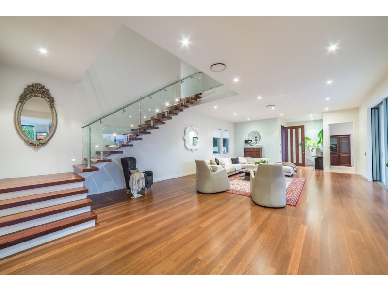 62 Monaco Street, Broadbeach Waters QLD 4218