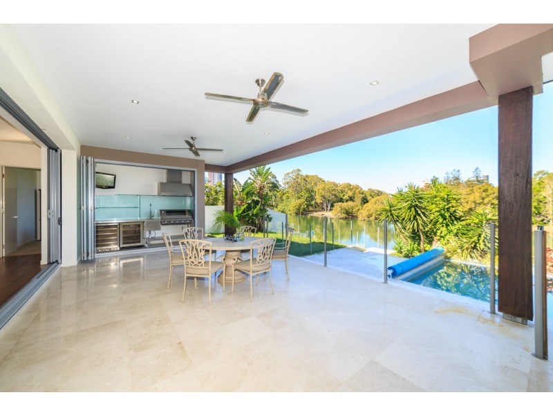 62 Monaco Street, Broadbeach Waters QLD 4218