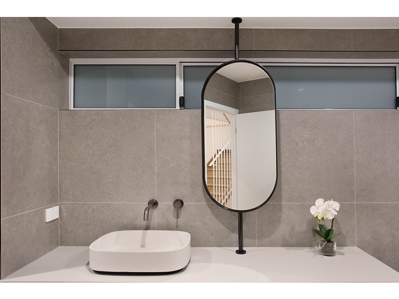 20A Albion Avenue, Miami QLD 4220