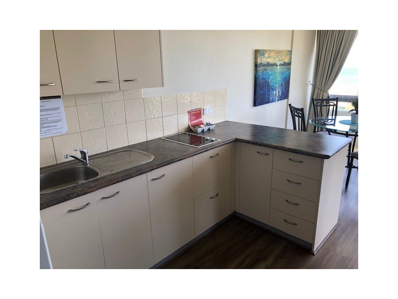 606 ‘Hi Ho Beach Apartments’ 2 Queensland avenue, Broadbeach QLD 4218