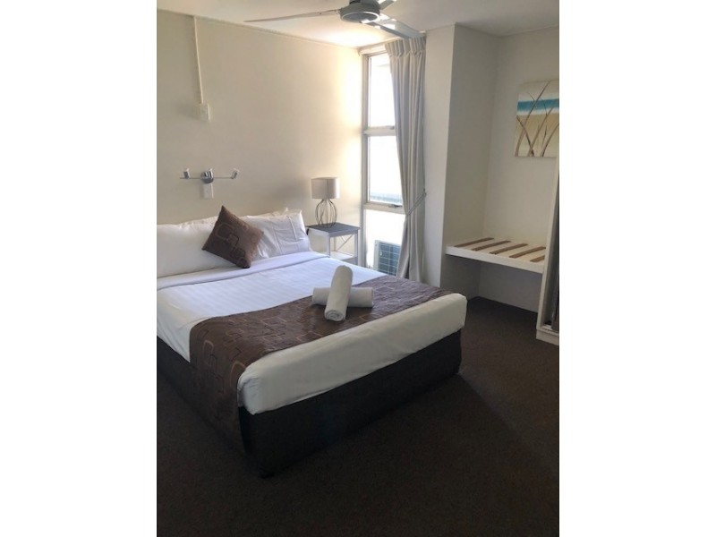 606 ‘Hi Ho Beach Apartments’ 2 Queensland avenue, Broadbeach QLD 4218