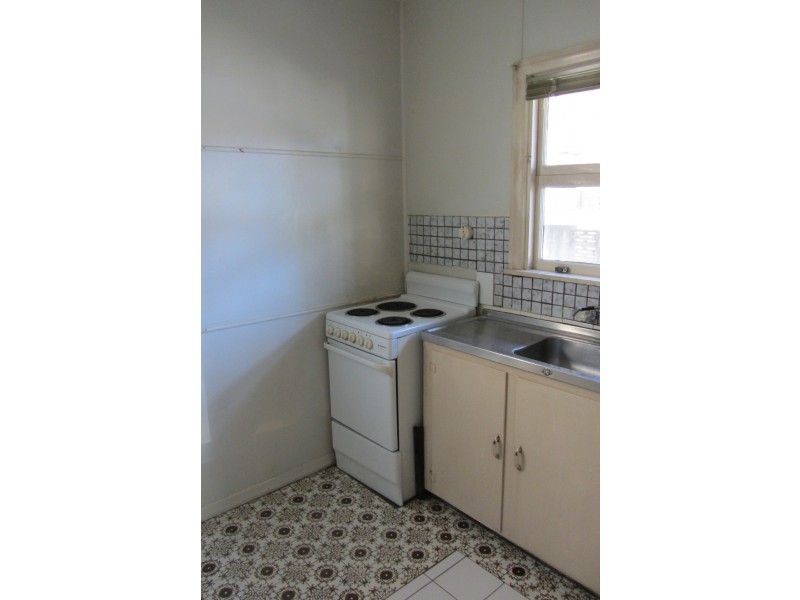 2/19 Second Ave, Broadbeach QLD 4218