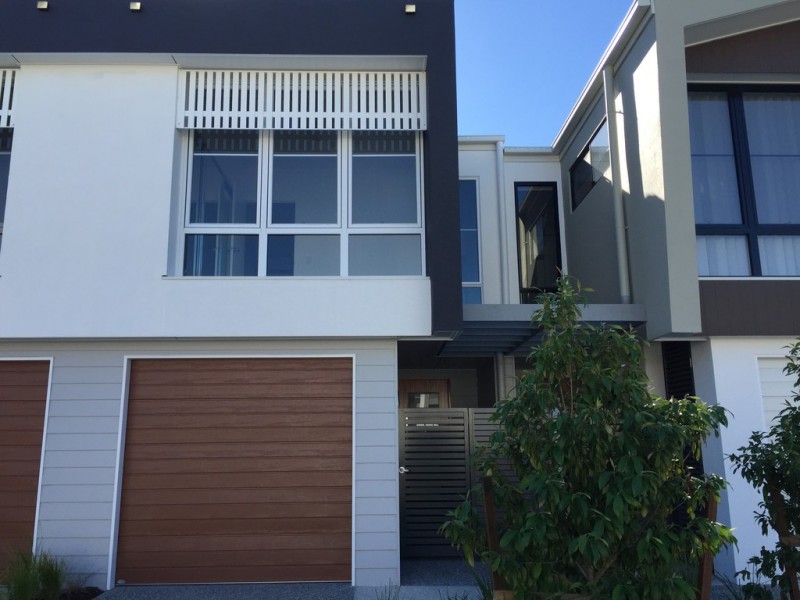 154 Florabella Drive, Robina QLD 4226