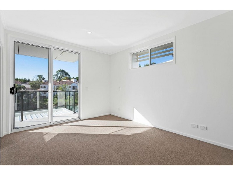 154 Florabella Drive, Robina QLD 4226