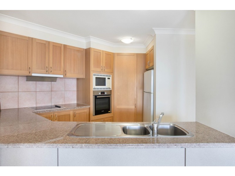 76 ‘Oceana On Broadbeach’ 100 Old Burleigh Road, Broadbeach QLD 4218
