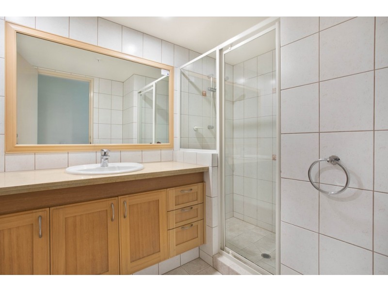 76 ‘Oceana On Broadbeach’ 100 Old Burleigh Road, Broadbeach QLD 4218