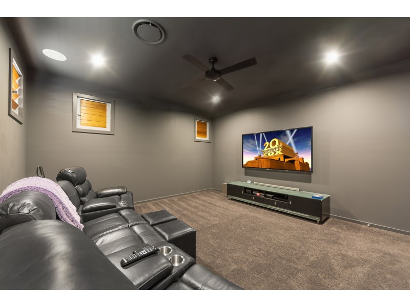 31 Annies Court, Benowa Waters QLD 4217