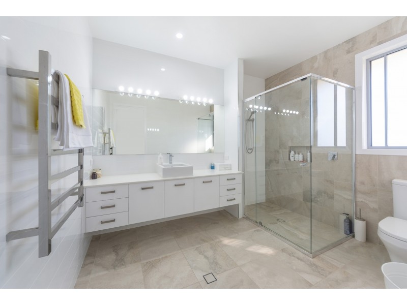 31 Annies Court, Benowa Waters QLD 4217