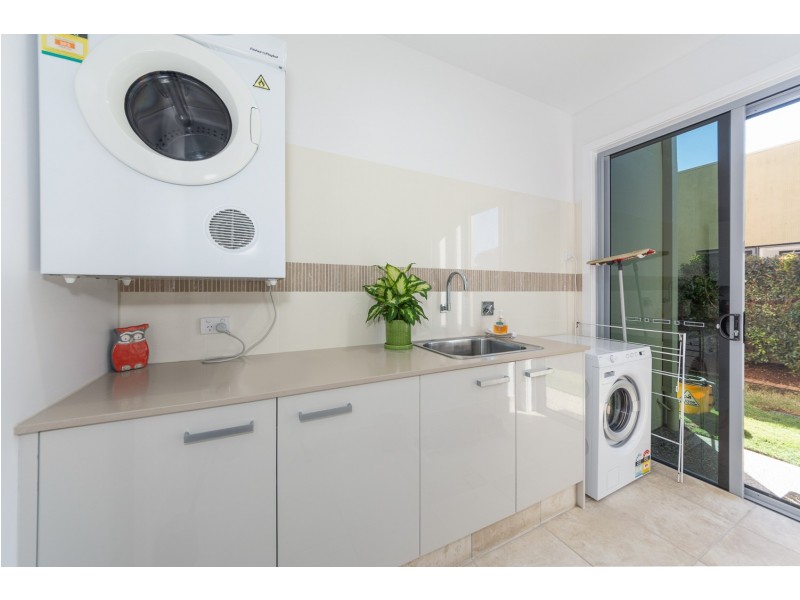 31 Annies Court, Benowa Waters QLD 4217