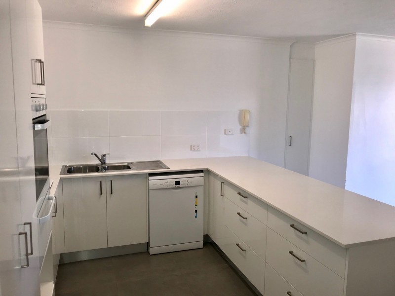 2/84 Paradise Island, Surfers Paradise QLD 4217