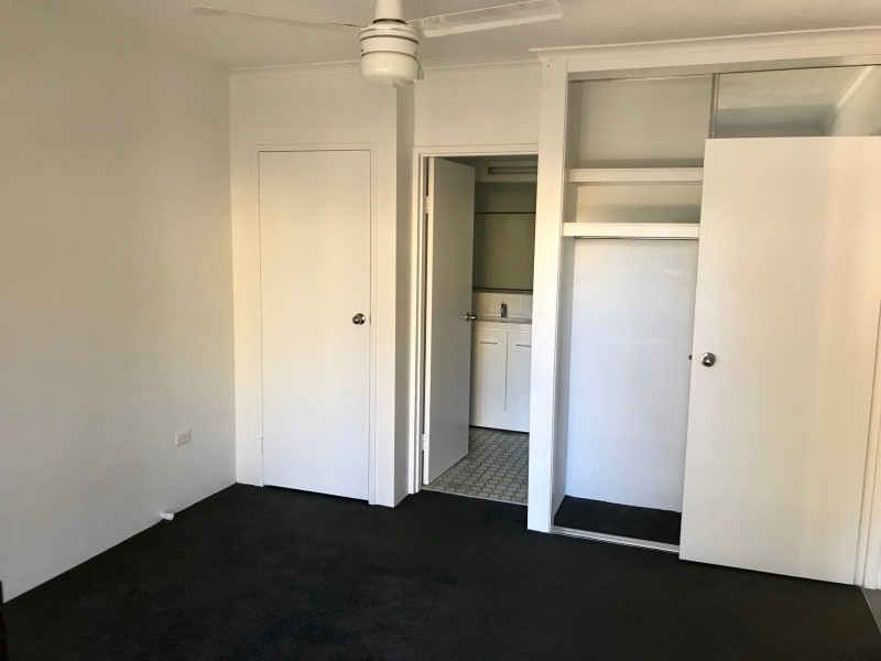 2/84 Paradise Island, Surfers Paradise QLD 4217