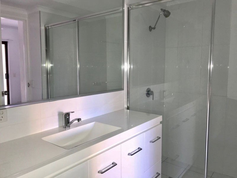 2/84 Paradise Island, Surfers Paradise QLD 4217