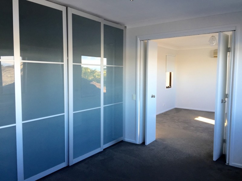 17 Naranja Cres, Benowa QLD 4217