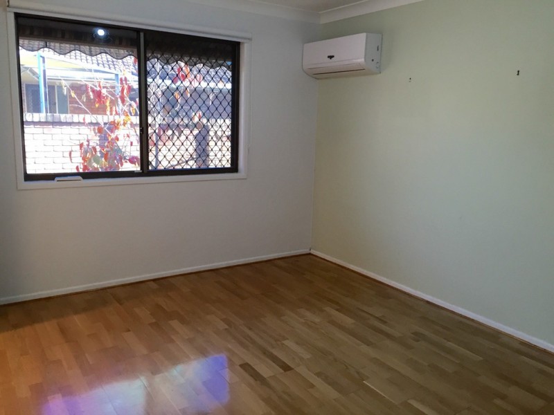 17 Naranja Cres, Benowa QLD 4217