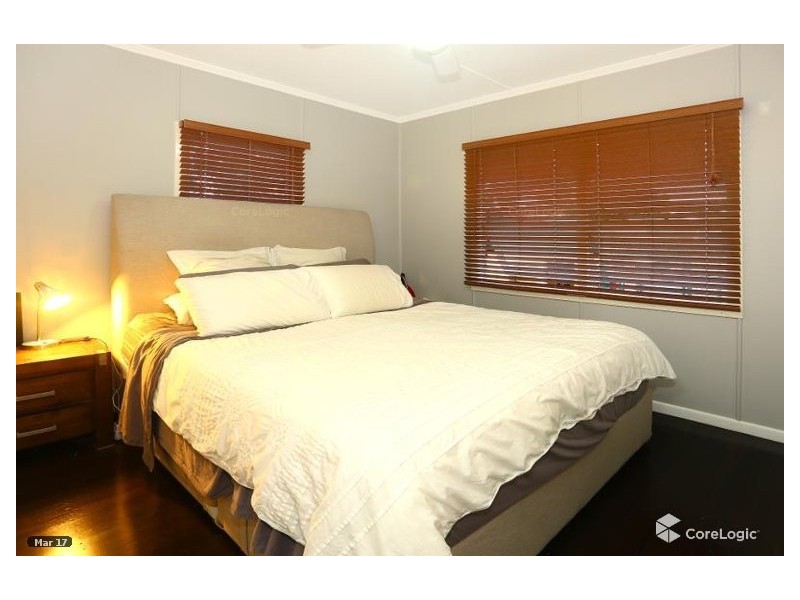 31 Bellevue Parade, Labrador QLD 4215