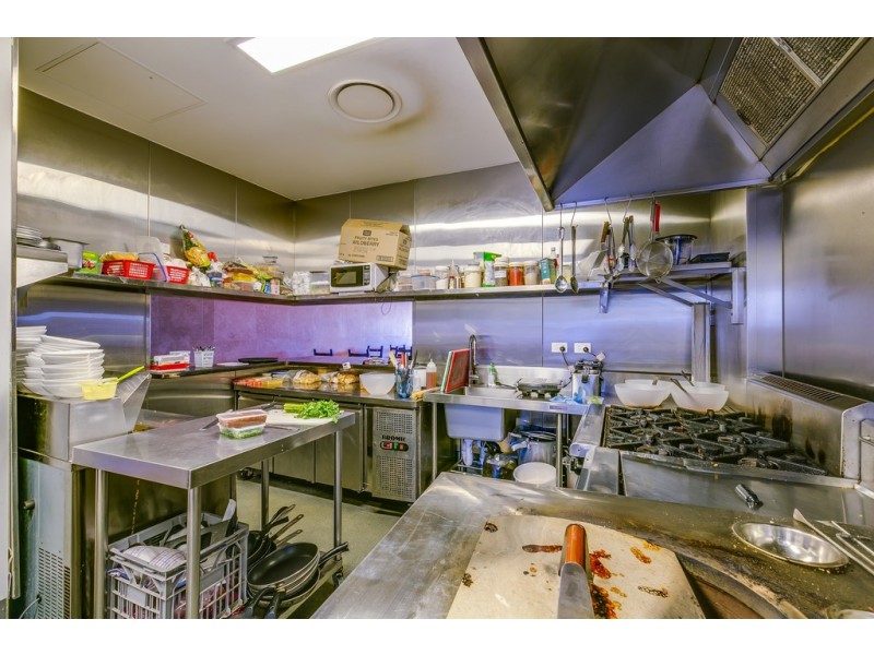 4/20 Scarborough Street, Southport QLD 4215