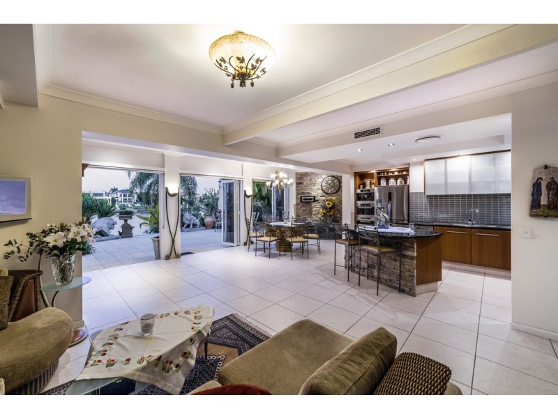 44 Fitzwilliam Street, Carrara QLD 4211